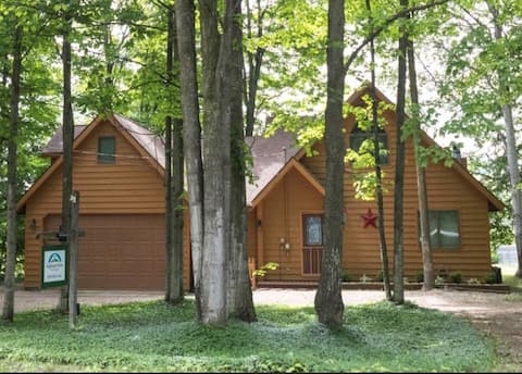Highland View Cottage of Harbor Springs