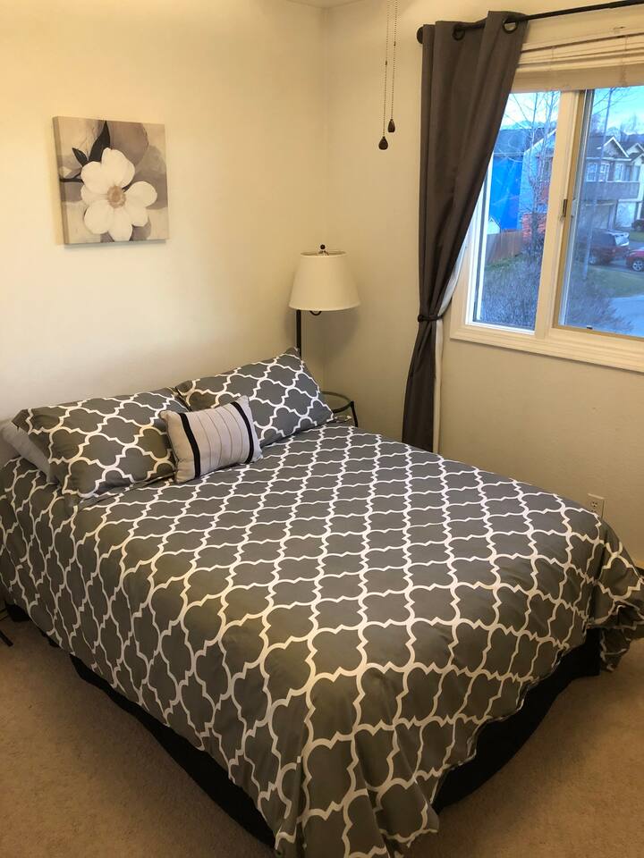 Third bedroom with Full Size bed for 2