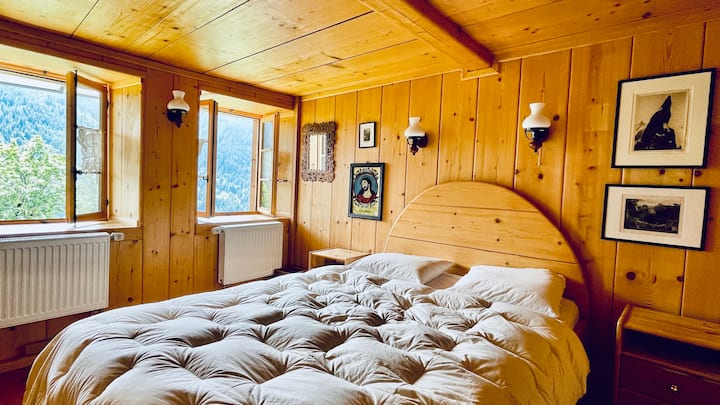 Nível 0:
Quarto "Heidi" (sul) 
(1 cama 140x200)