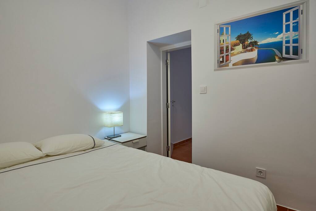 big bed bedroom