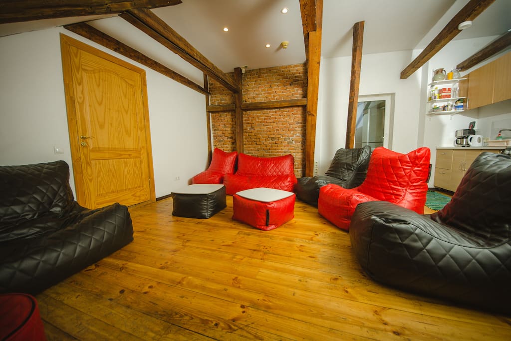 Place in hall where to rest