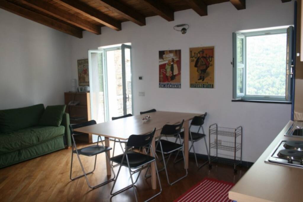 different view of the livingroom with sofa-bed for two additional people