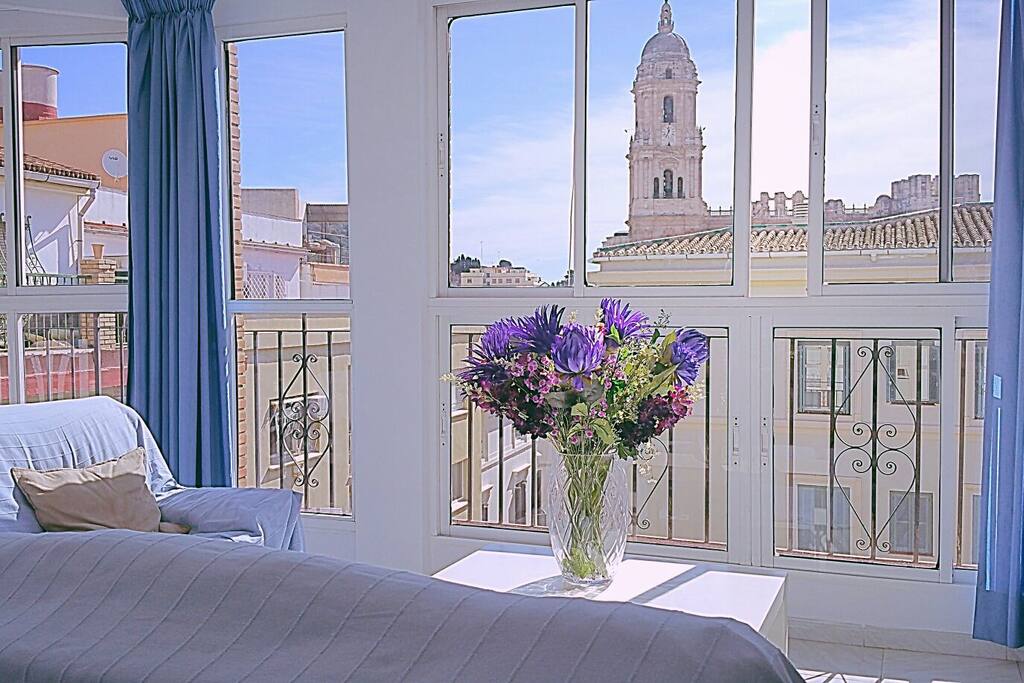 Just seated in the livingroom with the Cathedral in front