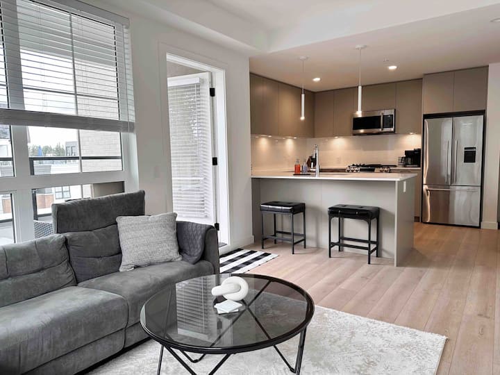 Luxury Living In Langley - Langley