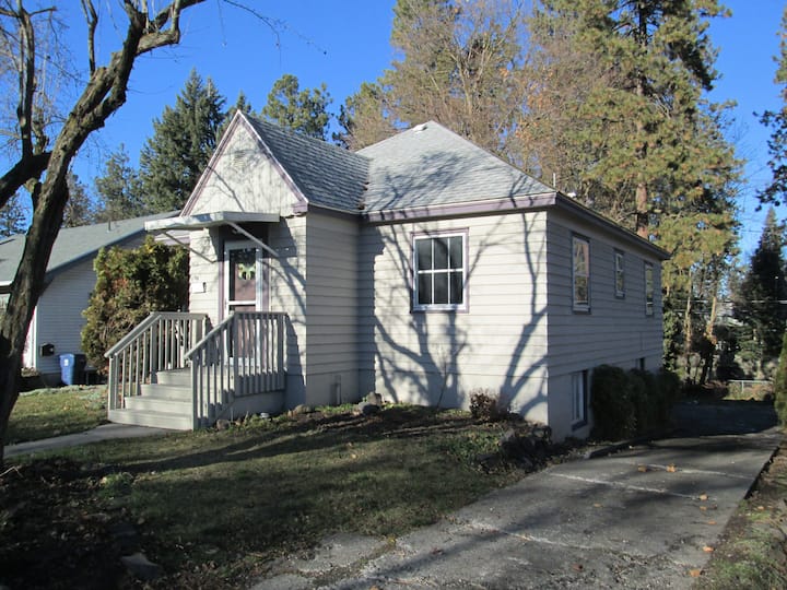 Inn Vogue on Spokane's South Hill Houses for Rent in Spokane