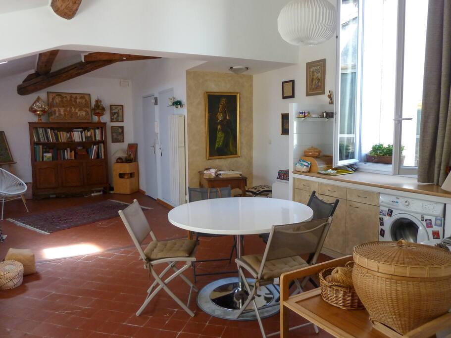 Pièce de vie et cuisine