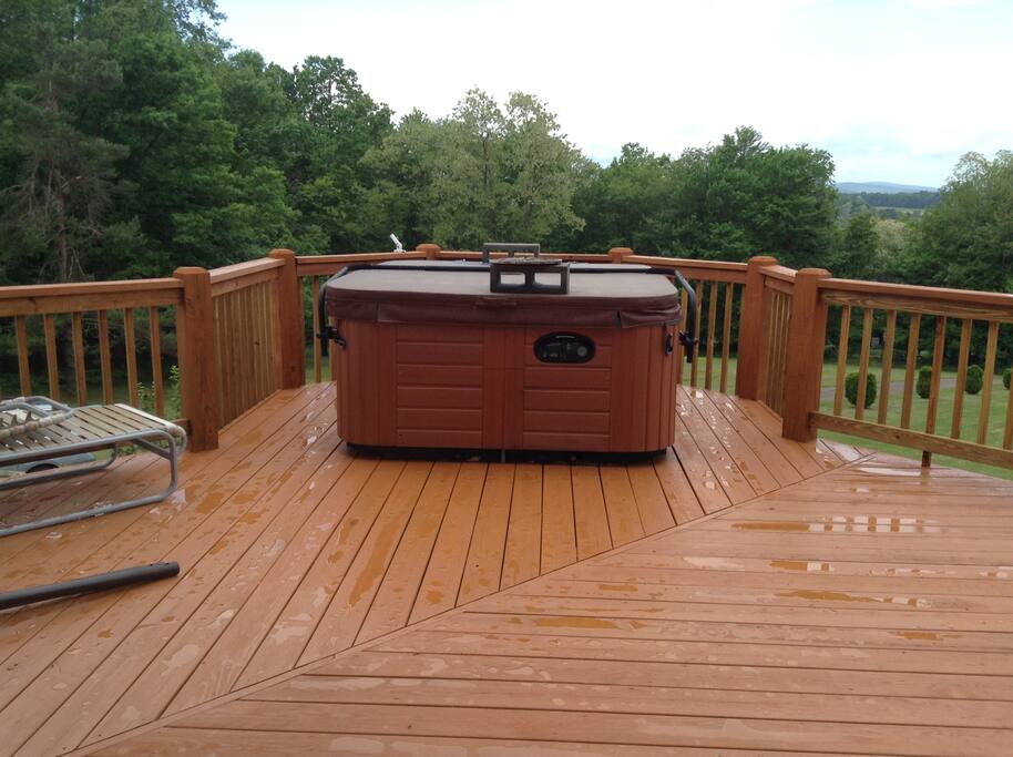 Shared Hot tub