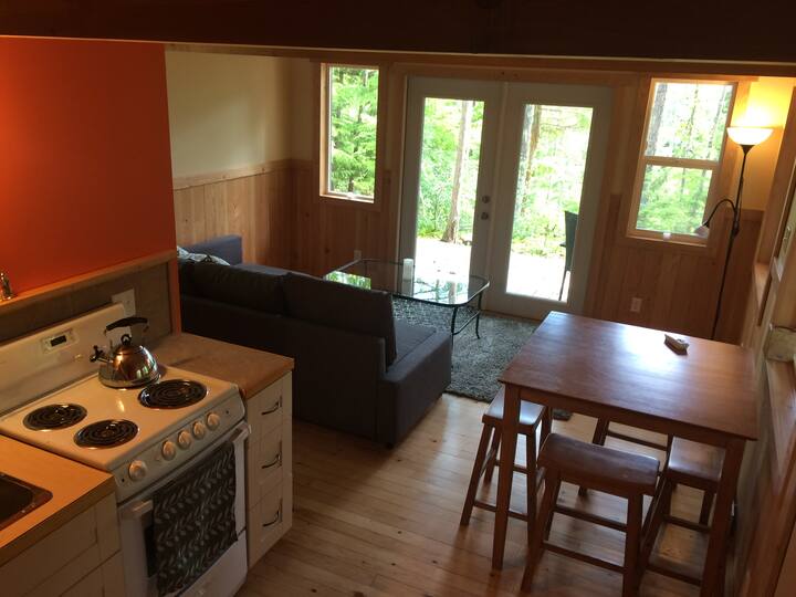 Sunrise Cabin Kaslo Kootenay Lake