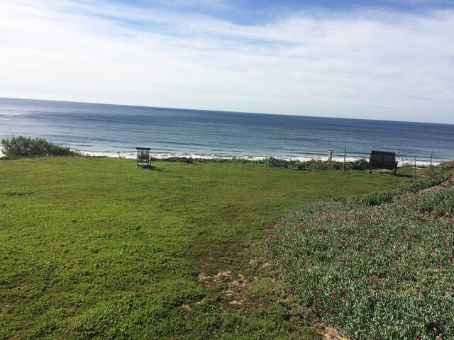 Studio Room Across the Street From Zuma Beach
