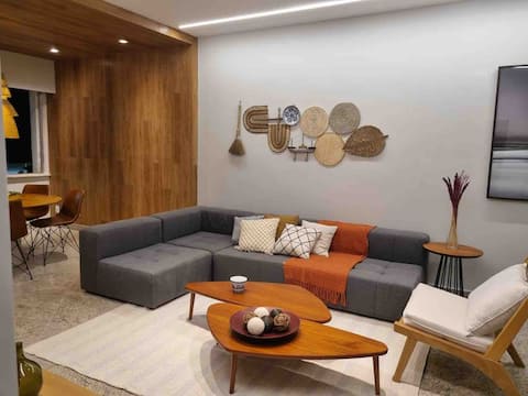 Popular Airbnb listing: Facing Copacabana beach in Copacabana