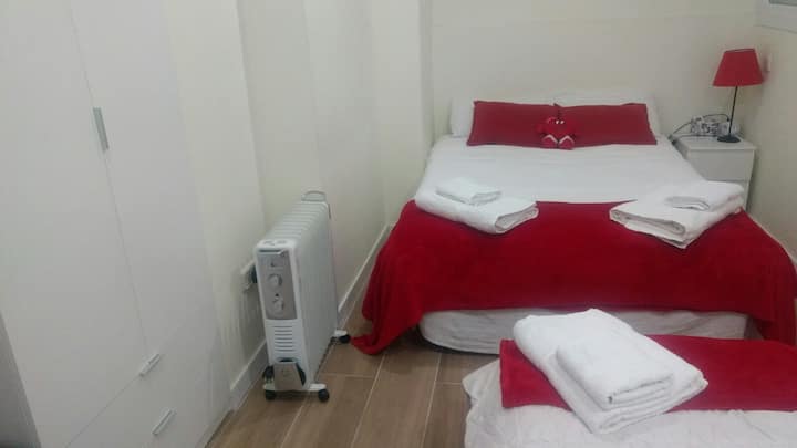 חדר שינה למטה