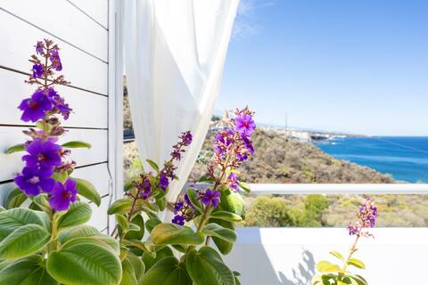 Ocean views, privacy and relax - adults only