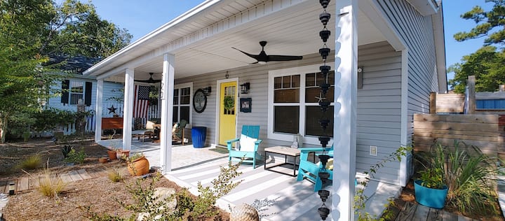 Couples Retreat-bungalow
Monthly* - Oak Island, NC