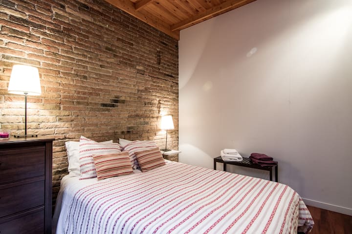 غرفة نوم (الطابق الأرضي)