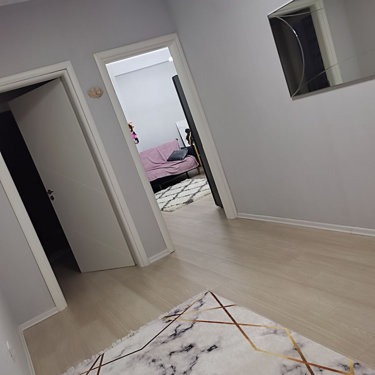 Listing 827361901490817975