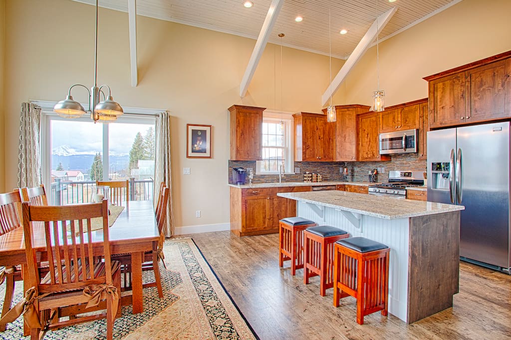 All new stainless steel appliances, granite countertops and custom cabinetry.