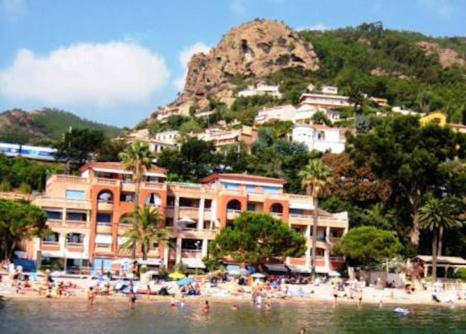 Private Family Beach with Local Exquisite Dining on Pier