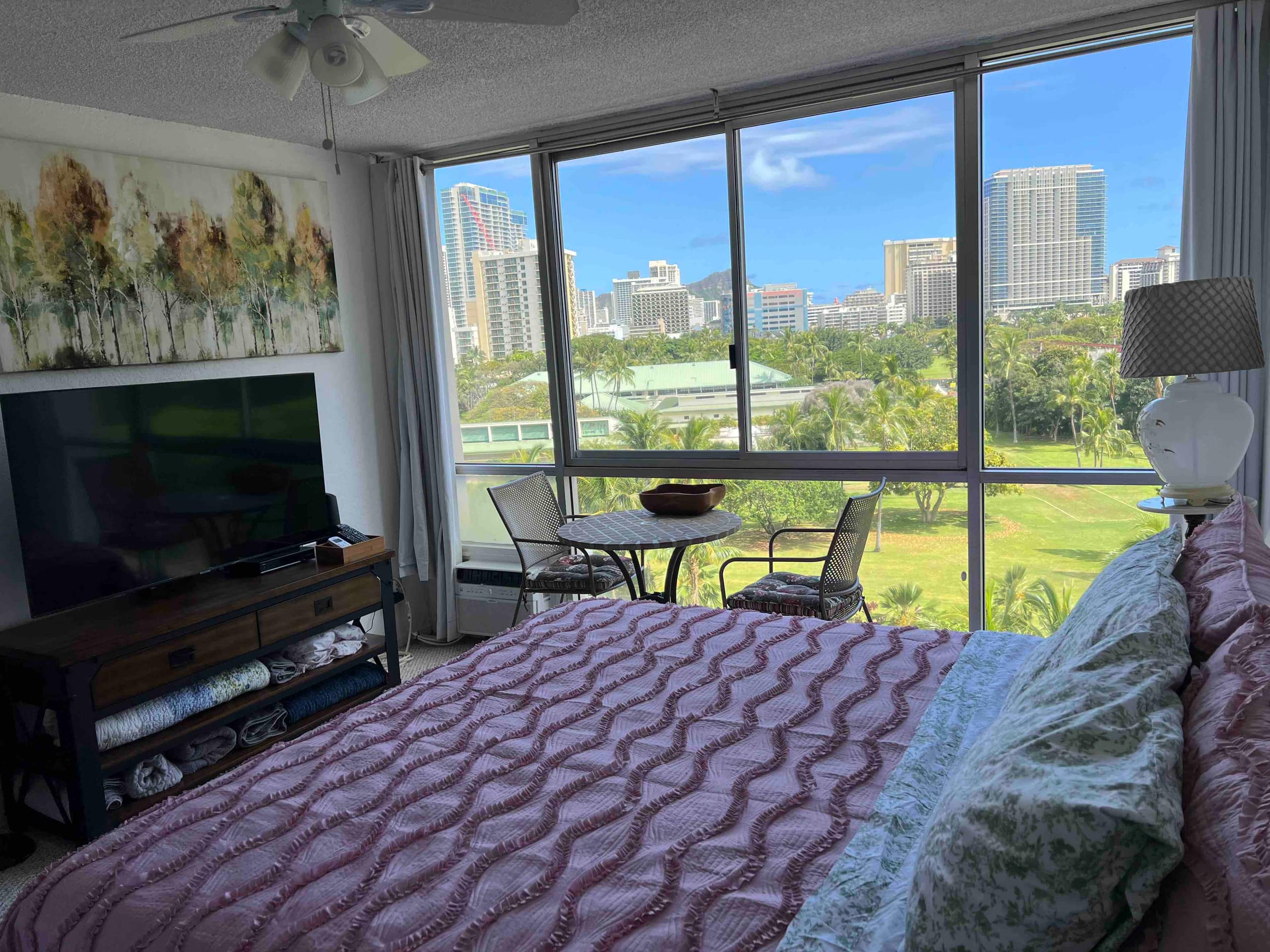 II Enjoying the Paradise II —Waikiki - Image 1