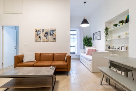 Spacious Apartment //City Center Near The Market