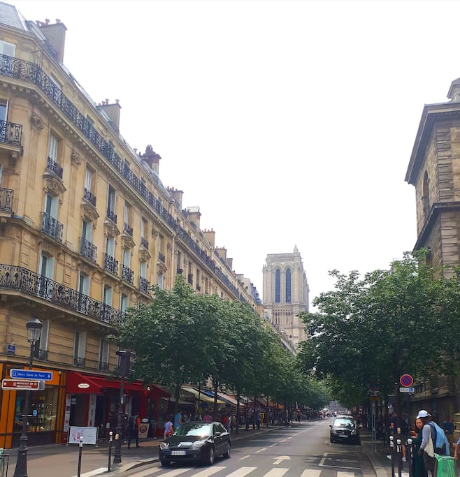 The street - The flat is on the 6th floor