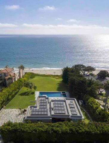 50%OFF! Malibu Ocean Escape • Pool • Walk to Beach gallery image 3