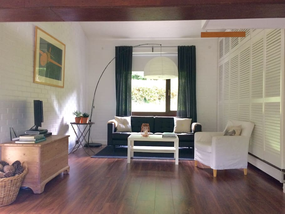 Countryside 2 bed flat Enniskerry Guest suites for Rent in Wicklow