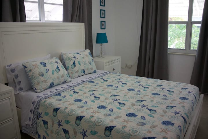 Спална соба бр.1