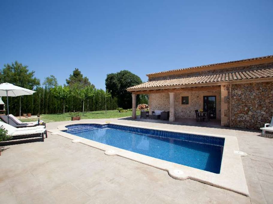 Pool Area 1-5
