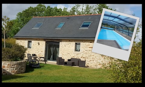 LES CALMES GITE 4 EPIS WITH HEATED POOL