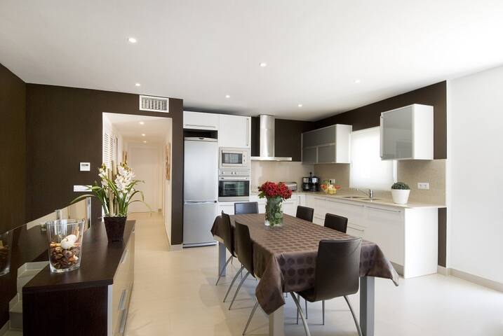 Casa ALTO STANDING 400M PLAYA WIFI gallery image 4