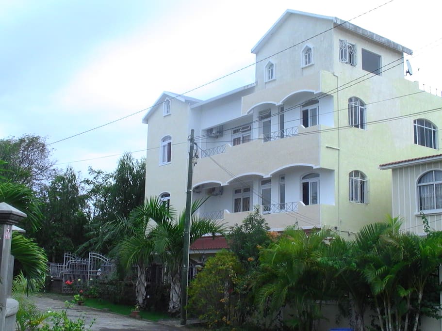 The Impala Holiday rentals,Mon Choisy,Trou aux biches.
Location des appartements à la résidence impalailemaurice,à 164,Mon Choisy ,Trou aux biches 22304.