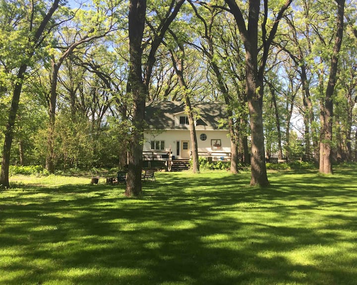 10 Best Airbnb Vacation Rentals In Clear Lake, Iowa Updated 2024 Trip101