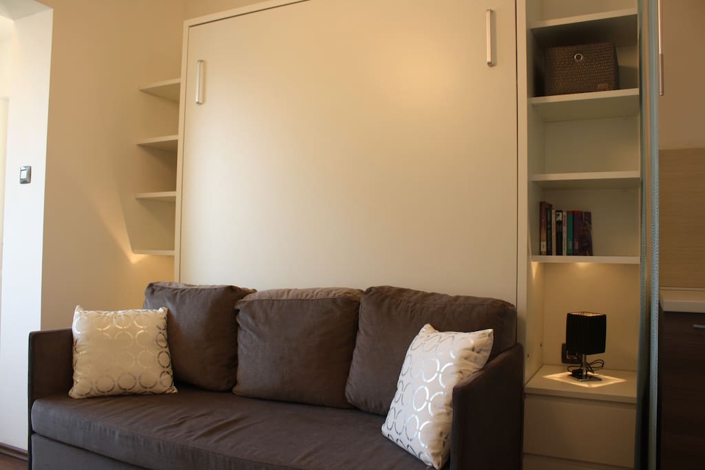 Sofa / wall bed