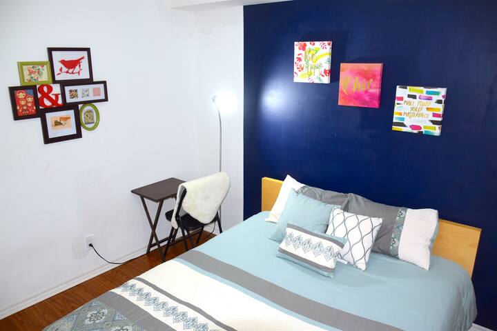 10% off Fancy Room 15' Airport, York uni, Yorkdale