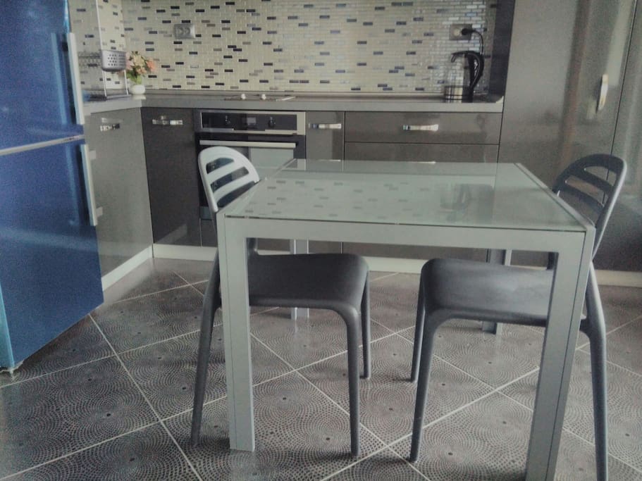 Kitchen/Dining