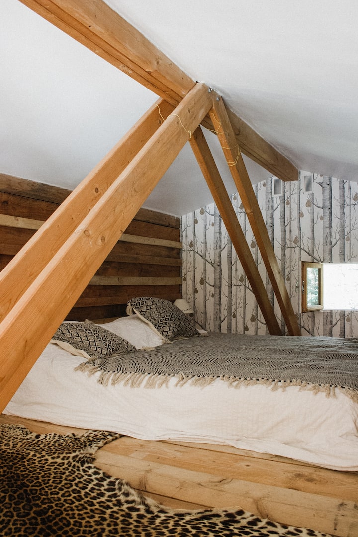 mezzanine : couchage 160*200