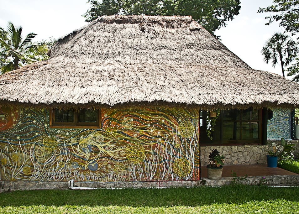 Exteriores de la Cabaña.