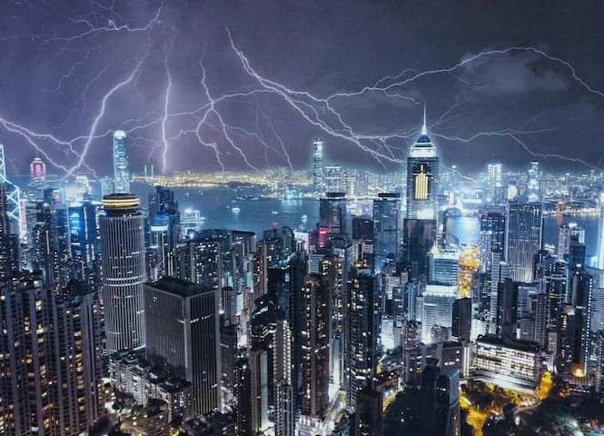 Stylish 30th Floor apartment in happening location