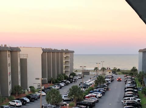Myrtle Beach Resort Top Floor 2BR/2BA
