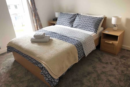 Premium room & parking in Stoke Gifford (UWE, MOD)