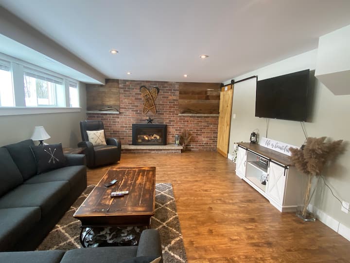 500+ Collingwood Vacation Rentals Cottages and Chalets Airbnb