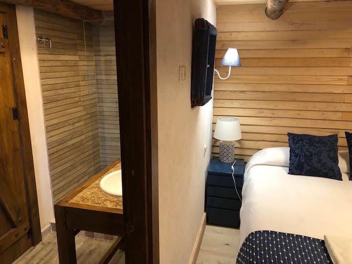 planta baja de “el granero” (baño y cama doble)