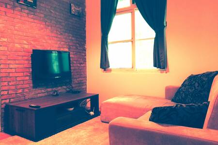 Tomi's House 2 /一樓獨戶/獨立客廳/臥房/廁所/捷運6分鐘即到/捷運東門站/永康街