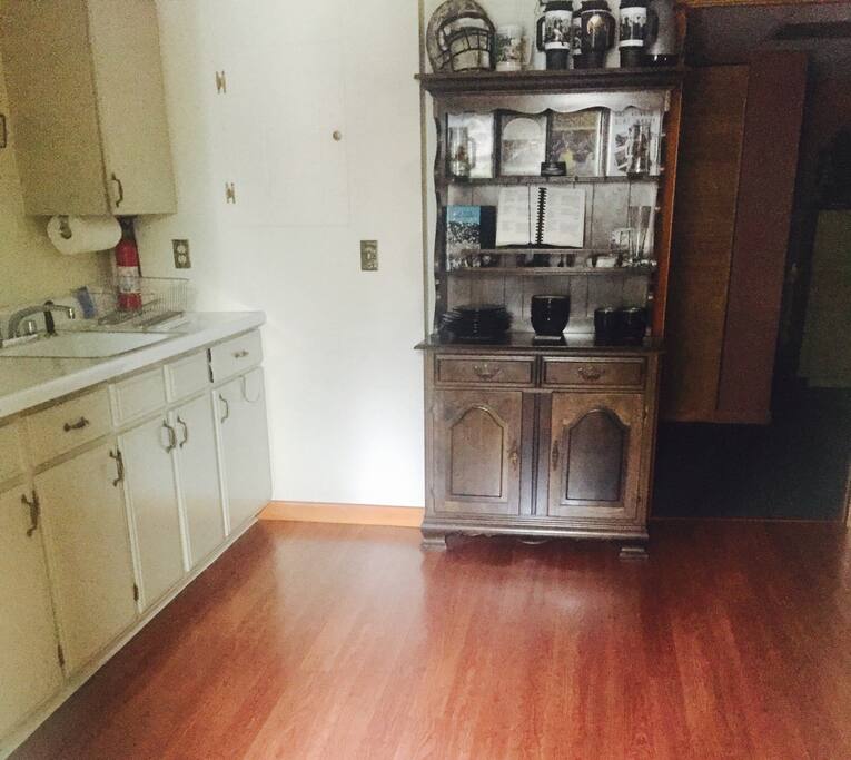 Another view of the kitchen; this area leads into the "back room" you'll see in subsequent pictures