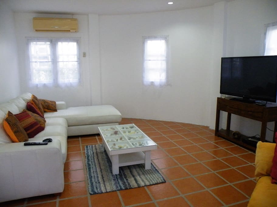 Comfortable Lounge