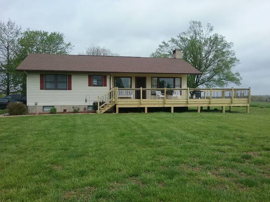 Wine Country Cottage Cottages for Rent in Cobden, Illinois, United States