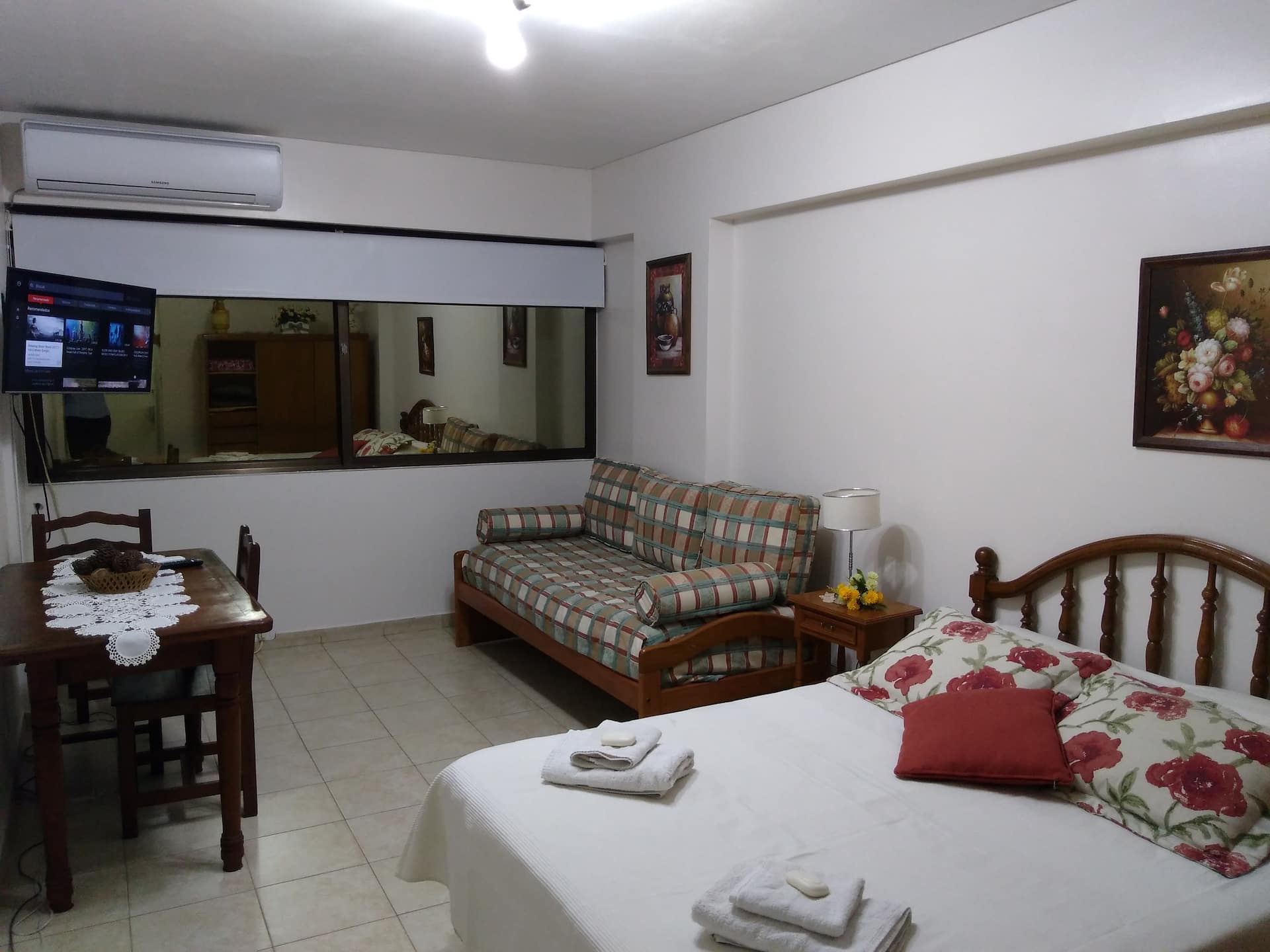 Two-apartment apartment rental in San Nicolás