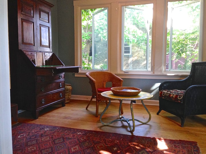 Roscoe Village Haven Apartments for Rent in Chicago, Illinois, United