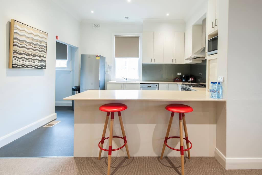Kitchen bar