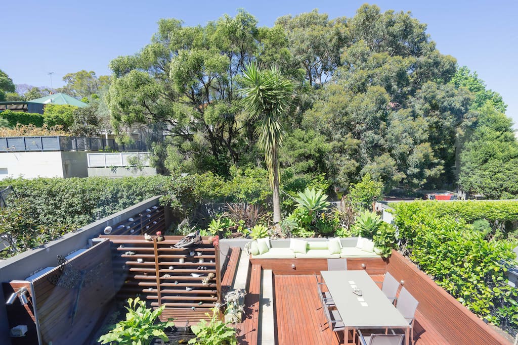 Enjoy your own private oasis - perfect for enjoying the Sydney outdoors